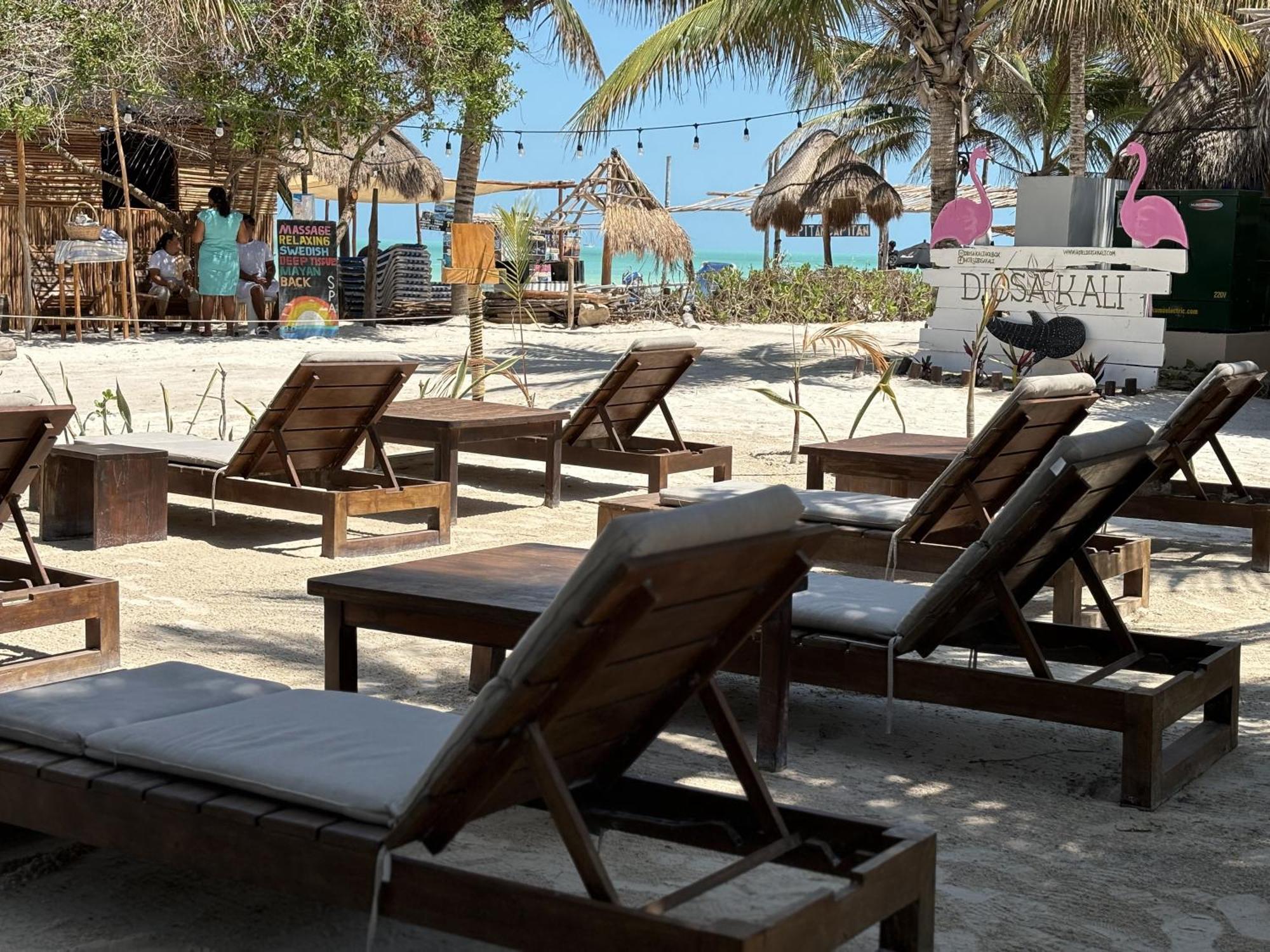 La Diosa Kali Beach Front Hotel Holbox Extérieur photo
